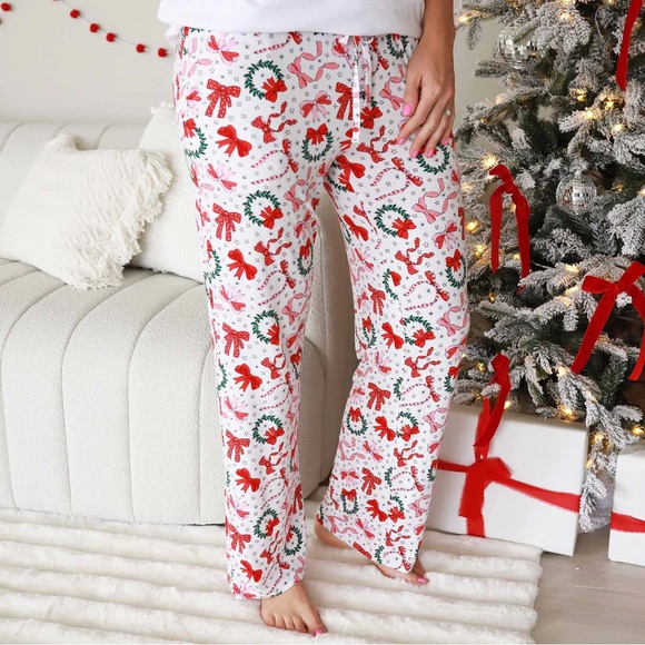 NWOT Caden Lane Women’s Pajama Pants “Bow What Fun” Rare Sold Out XL - Picture 2 of 11